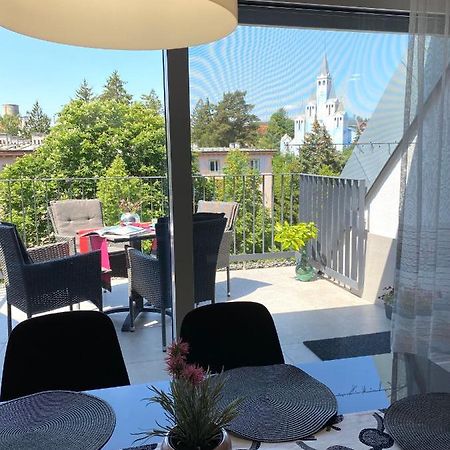 Atrium Apartman Heviz Mit Panoramaterrasse Und Tiefgarage Экстерьер фото