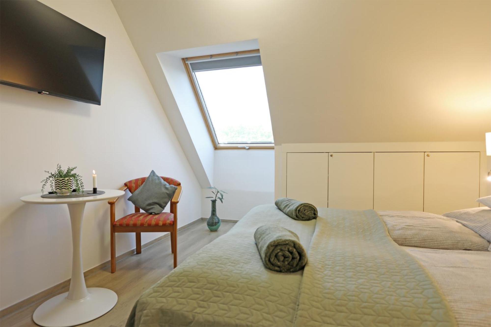 Atrium Apartman Heviz Mit Panoramaterrasse Und Tiefgarage Экстерьер фото